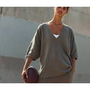 Free People Movement On The Run Women's Top Medium ( B160307)